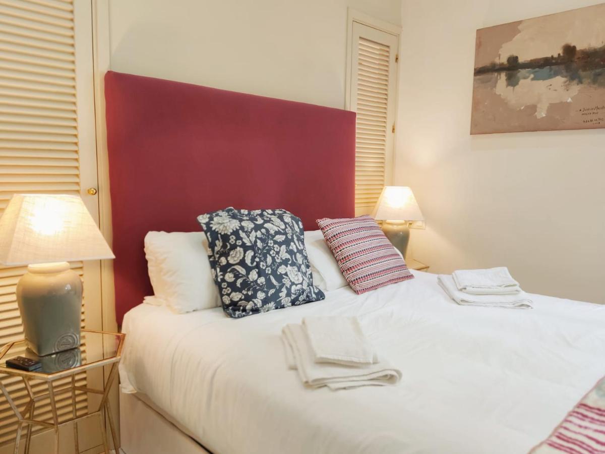 Homeyseville-Bright Apartment At Santa Cruz 4 Pax, Parking Optional Εξωτερικό φωτογραφία